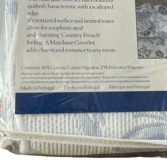 Shavel Vintage Matelasse 1 Standard Sham Fits pillow 20”x29.5” Blue Fauna - Picture 16 of 16
